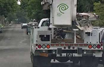 Time-Warner-Cable-Truck.jpg